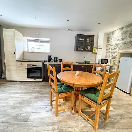 Prázdninový dům La Coquette Du Bois - Wifi, Cosy, Familial, Calme, Bord De Foret Chenereilles